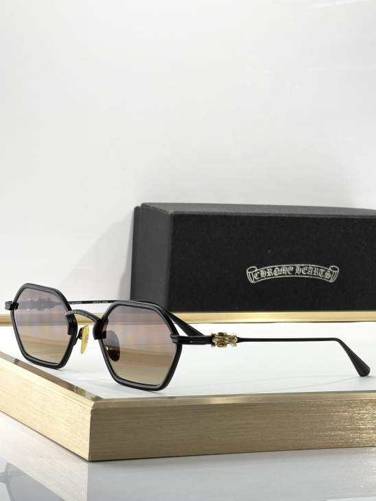 Picture of Chrome Hearts Sunglasses _SKUfw75976573fw